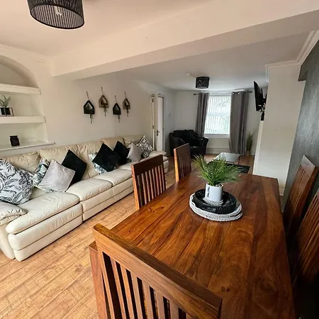 Woodman House- 7 Bedrooms - Sleeps 14 * Egremont (Cumbria)