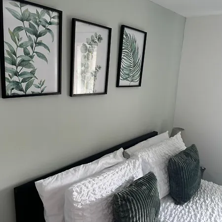 Apartment Woodman House- 7 Bedrooms - Sleeps 14 Egremont (Cumbria)